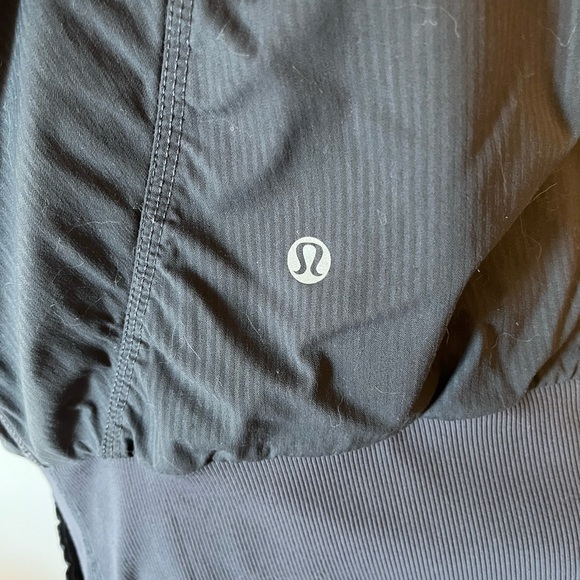Lululemon Reversible Active Jacket - Picture 4 of 5